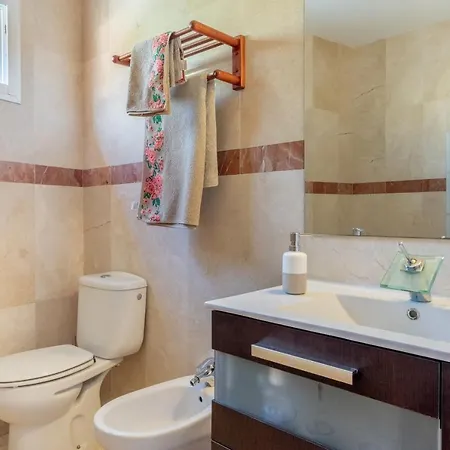 Holiday home Adosado Con Piscina Alcanada