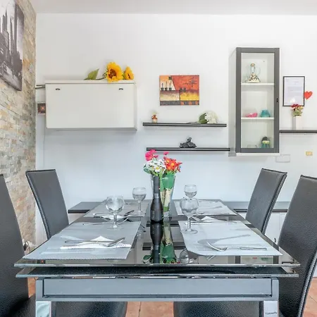 Holiday home Adosado Con Piscina Alcanada