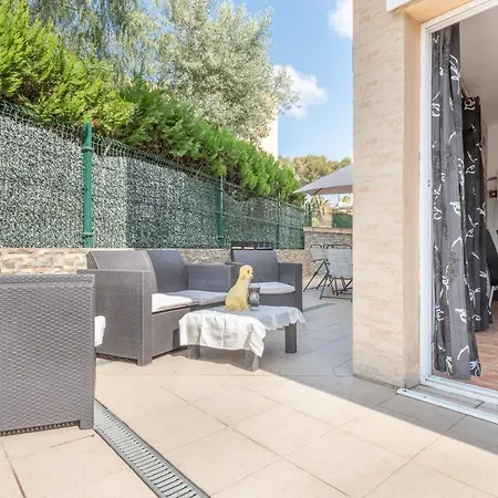 Adosado Con Piscina Holiday home *